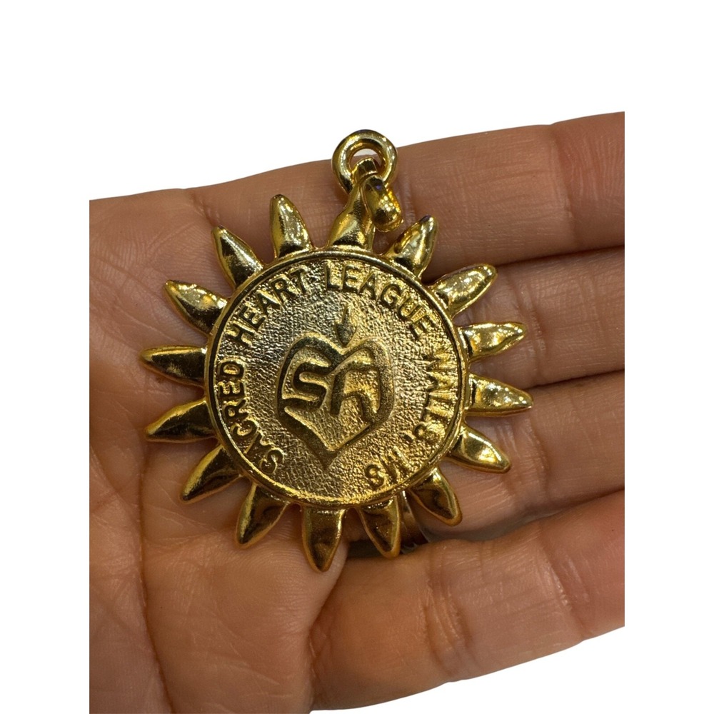 Sacred Heart League Walls Mississippi Bethlehem 2000 Keychain Charm - Picture 2 of 3